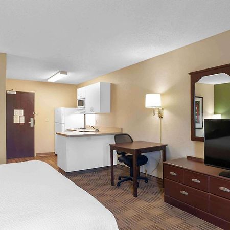 Extended Stay America Select Suites - Milwaukee - Waukesha Exterior foto