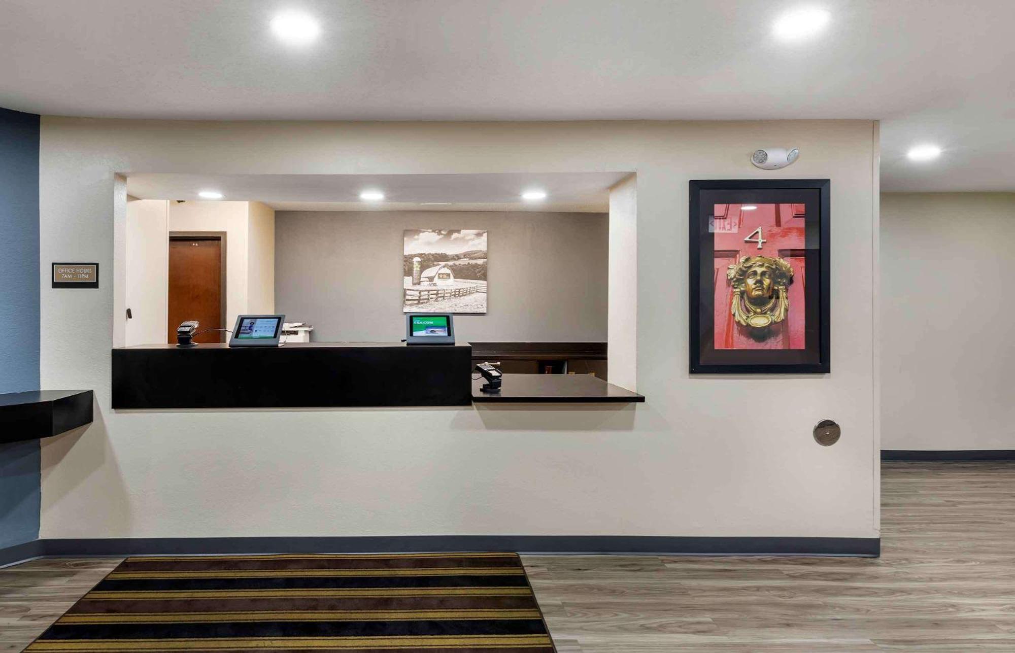 Extended Stay America Select Suites - Milwaukee - Waukesha Exterior foto