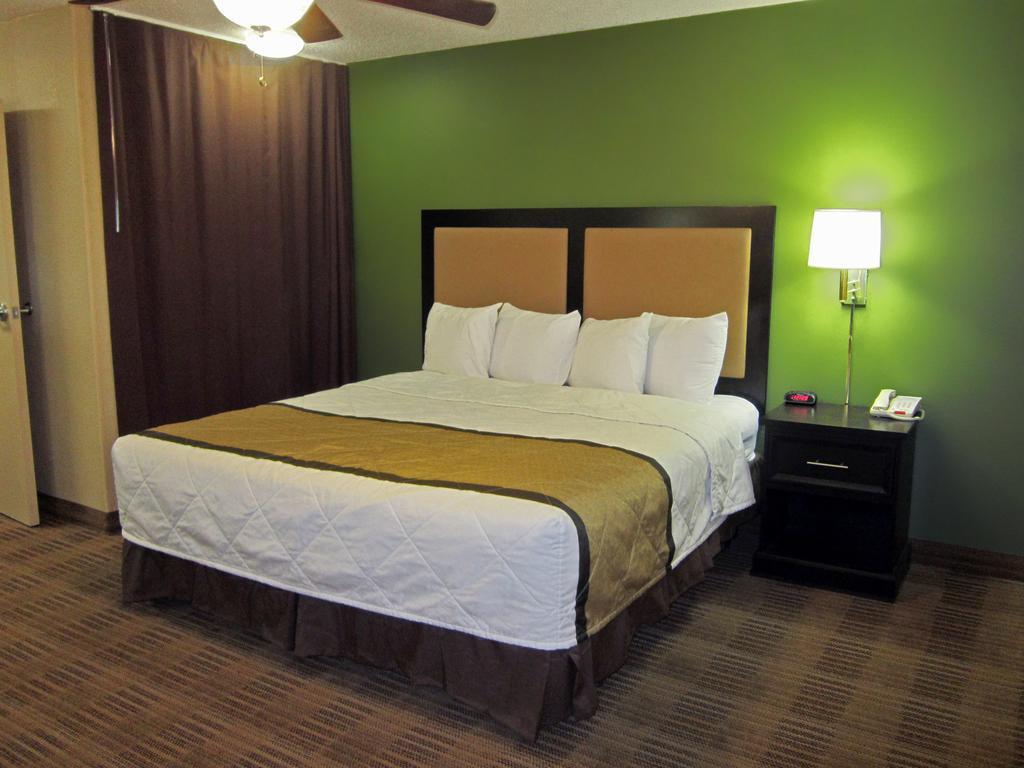 Extended Stay America Select Suites - Milwaukee - Waukesha Exterior foto